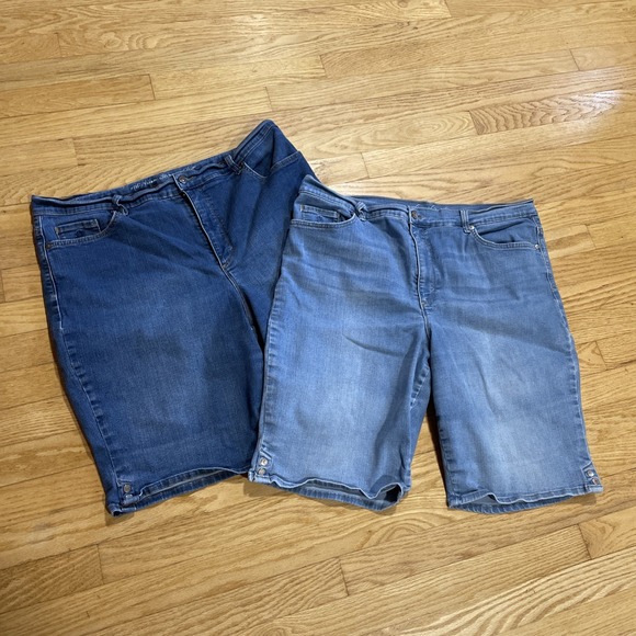 Gloria Vanderbilt Pants - 2 pair Gloria Vanderbilt Amanda Bermuda Denim Jean Shorts size 18